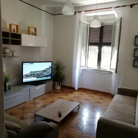홈스테이 St. Joseph 's Suite011015-lt-1440 라스페치아